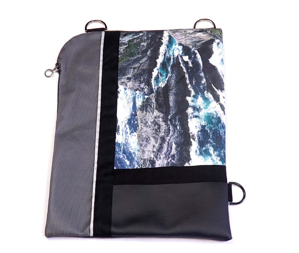 [U/A] Folio / Laptop –  Sea Cliffs